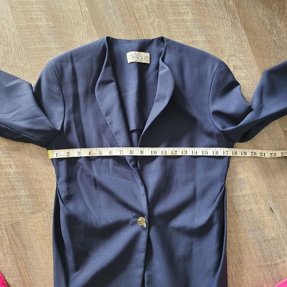 Basile Made In Italy Size 42 100% Virgin Wool Navy One Button Blazer Double Vent - Picture 11 of 14